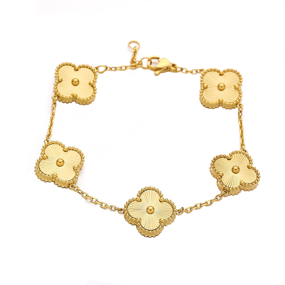 Gold Clover Bracelet – Waterproof & Tarnish Free | Daph Quality